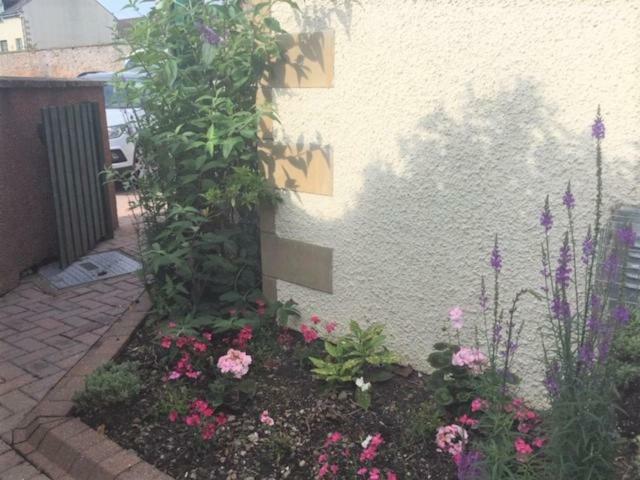 אינברנס Wellingtonia Court Apartment מראה חיצוני תמונה